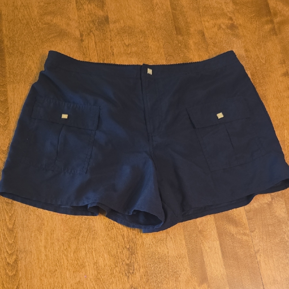 Liz Claiborne Black Women's Dress Athletic Shorts